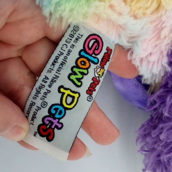 Pillow Pets Glow Pets Rainbow Unicorn 2013 Approx 18" Folding Stuffed Animal - Picture 6 of 12